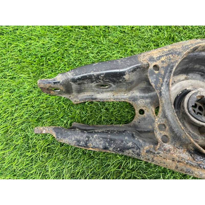 Рычаг подвески (подвеска) Volkswagen Passat B8 2016 2.0 tdi 5q0505523a