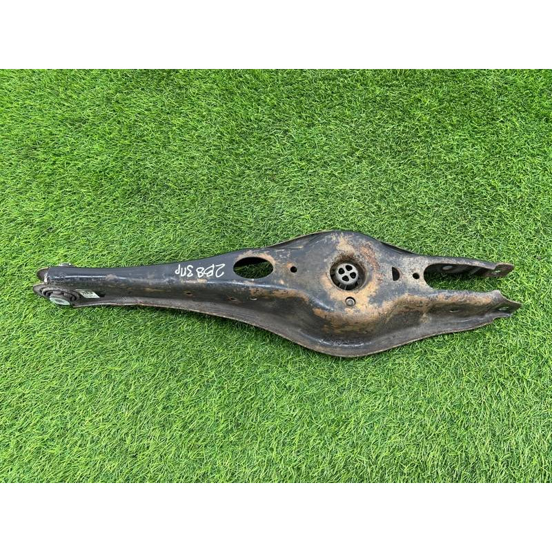 Рычаг подвески (подвеска) Volkswagen Passat B8 2016 2.0 tdi 5q0505523a