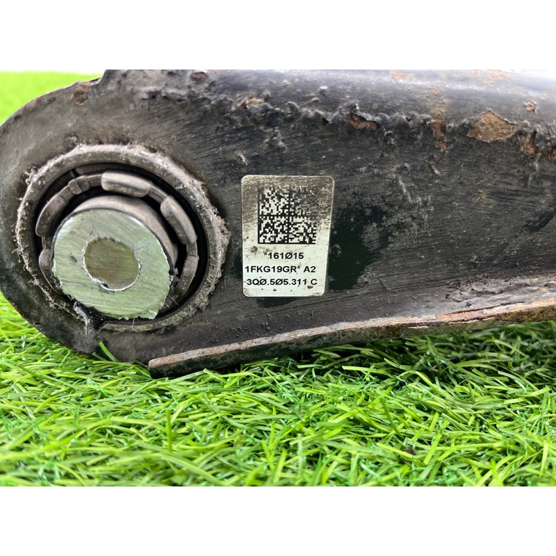 Рычаг подвески (подвеска) Volkswagen Passat B8 2016 2.0 tdi 5q0505523a