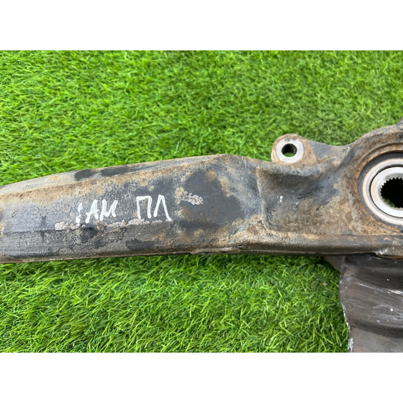 Поворотный кулак (подвеска) Volkswagen Amarok 2H 2012 2.0 2H0407257D