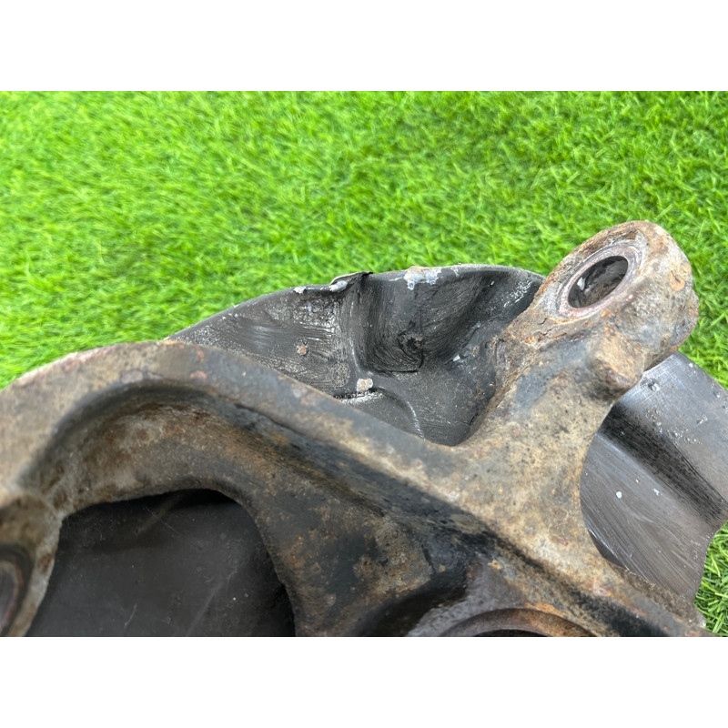 Поворотный кулак (подвеска) Volkswagen Amarok 2H 2012 2.0 2H0407257D