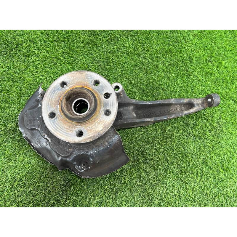 Поворотный кулак (подвеска) Volkswagen Amarok 2H 2012 2.0 2H0407257D