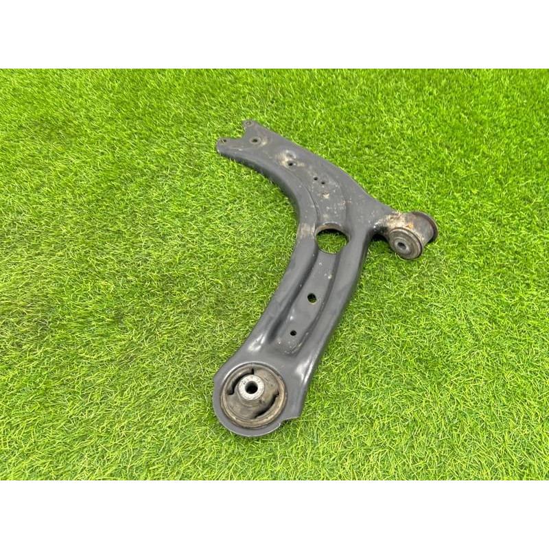 Рычаг подвески (подвеска) Volkswagen Passat B8 2016 2.0 tdi 3Q0407151E