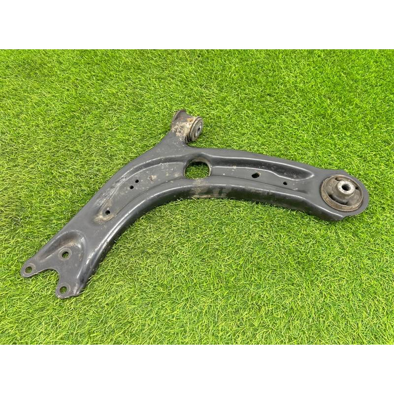 Рычаг подвески (подвеска) Volkswagen Passat B8 2016 2.0 tdi 3Q0407151E