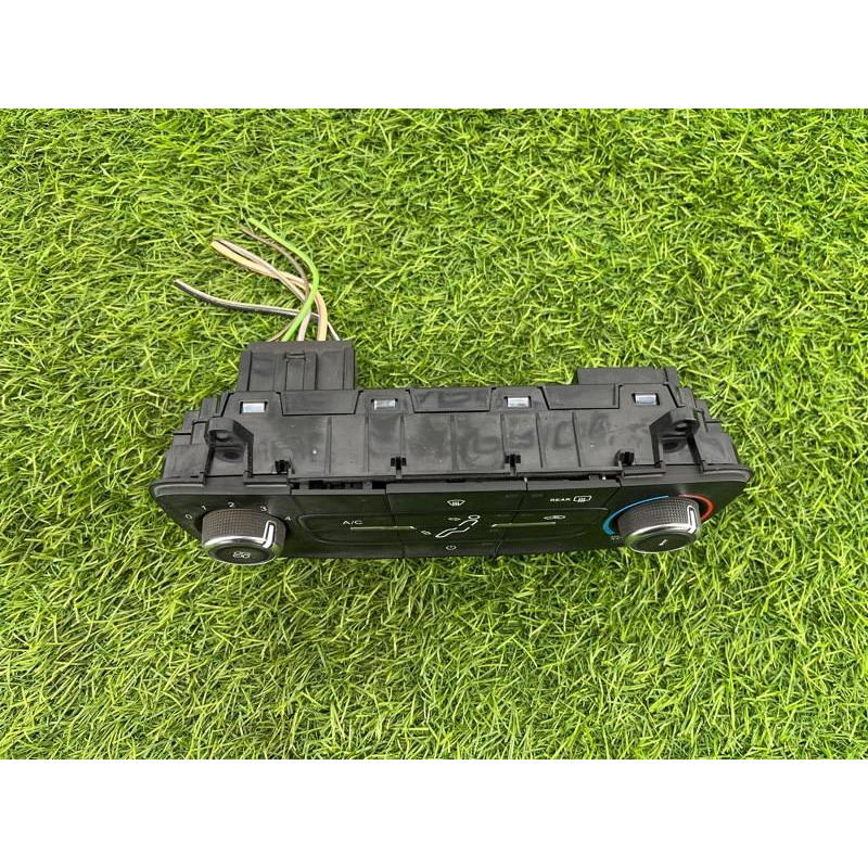 Блок управления климат-контролем (электрика / блок управления) FORD Focus MK3 2015 2.0 F1EZ-19980-T