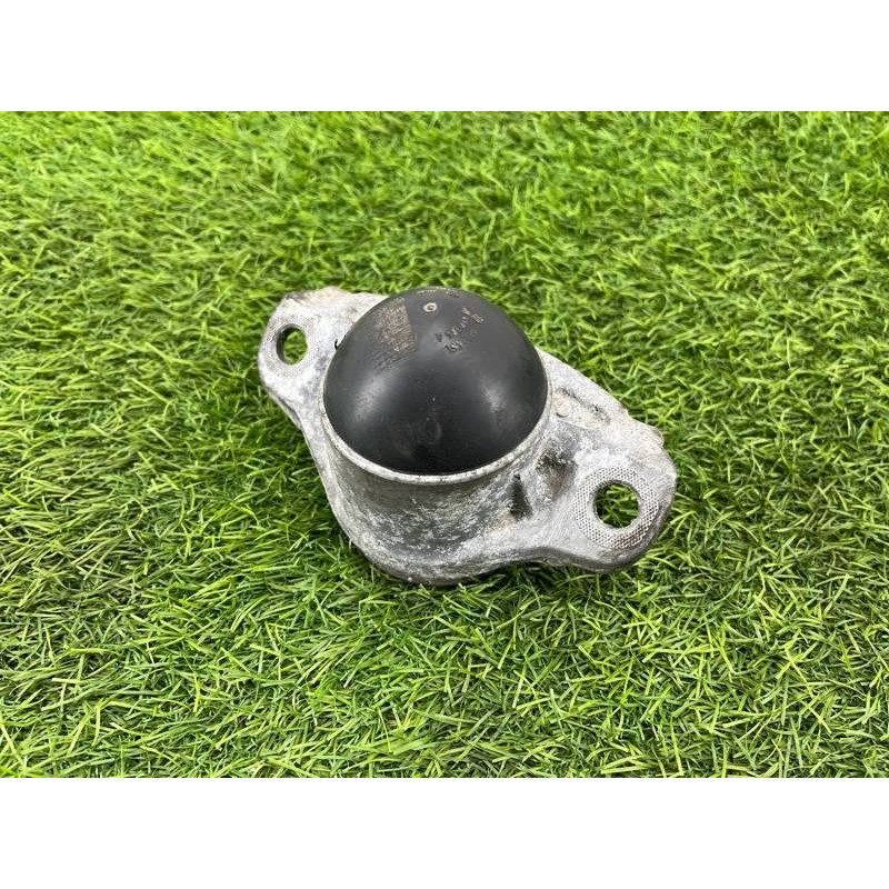 Опора стойки (подвеска) Volkswagen Passat B8 2016 2.0 tdi 5Q0513353J