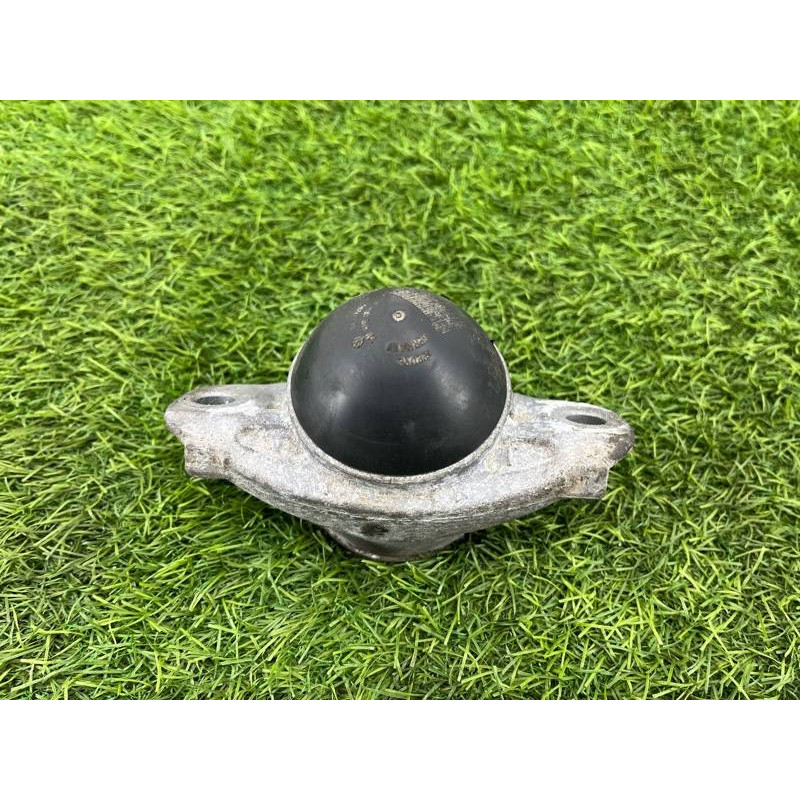 Опора стойки (подвеска) Volkswagen Passat B8 2016 2.0 tdi 5Q0513353J