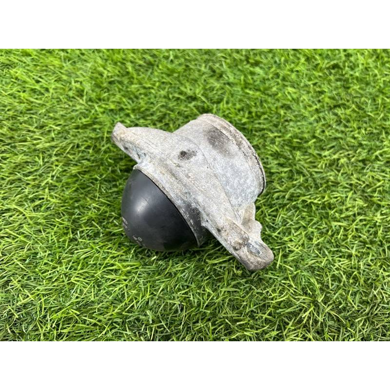 Опора стойки (подвеска) Volkswagen Passat B8 2016 2.0 tdi 5Q0513353J