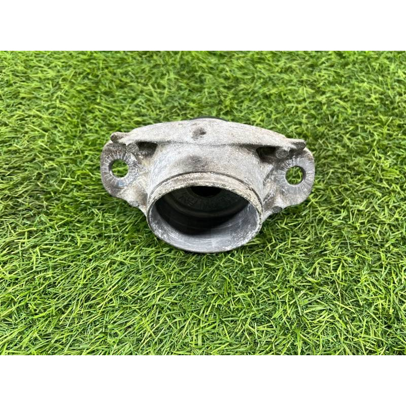 Опора стойки (подвеска) Volkswagen Passat B8 2016 2.0 tdi 5Q0513353J