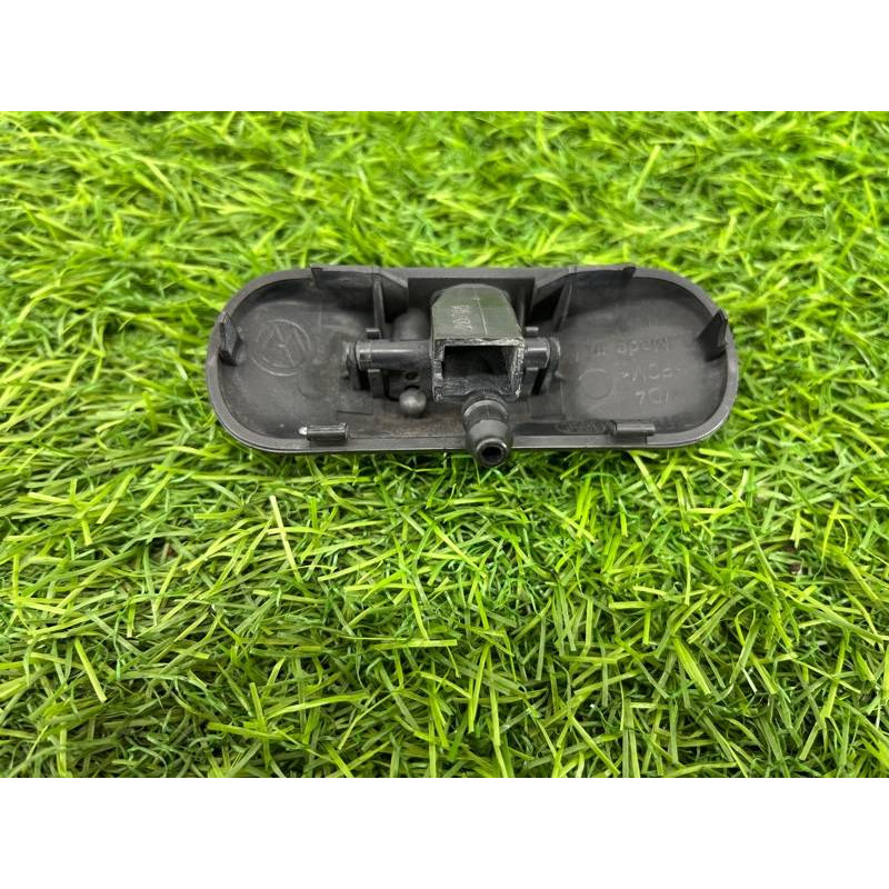 Форсунка омивача (кузов і елементи) Volkswagen Amarok 2H 2012 2.0 5M0955985C