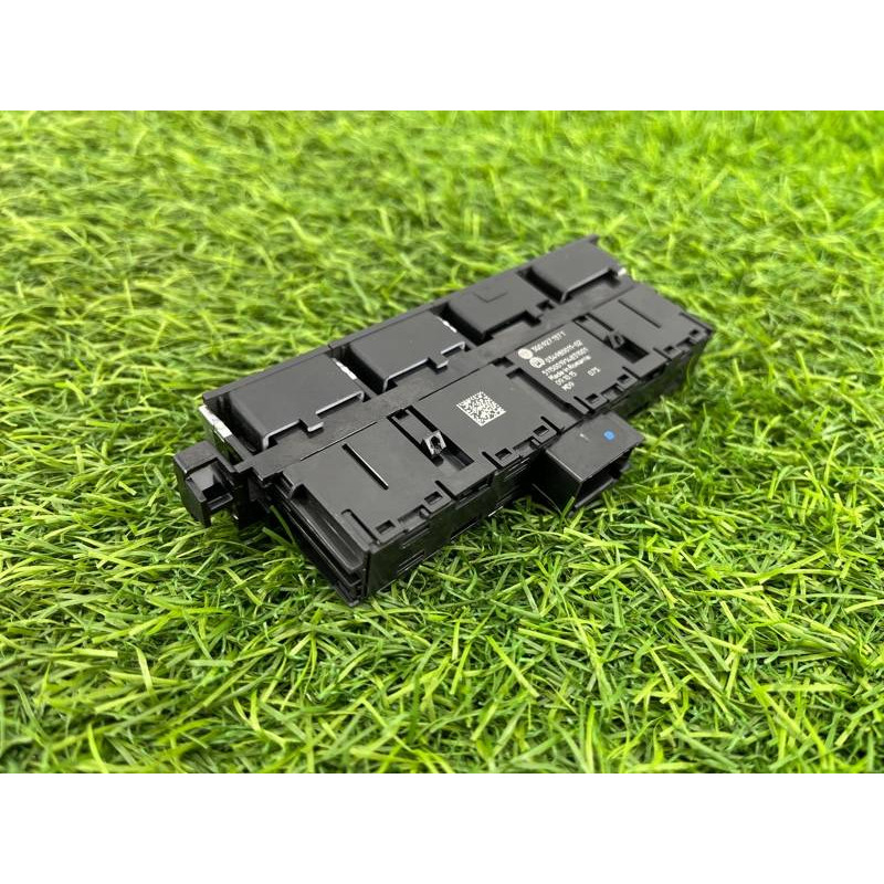 Блок кнопок (электрика / кнопки) Volkswagen Passat B8 2016 2.0 tdi 3g0927137t