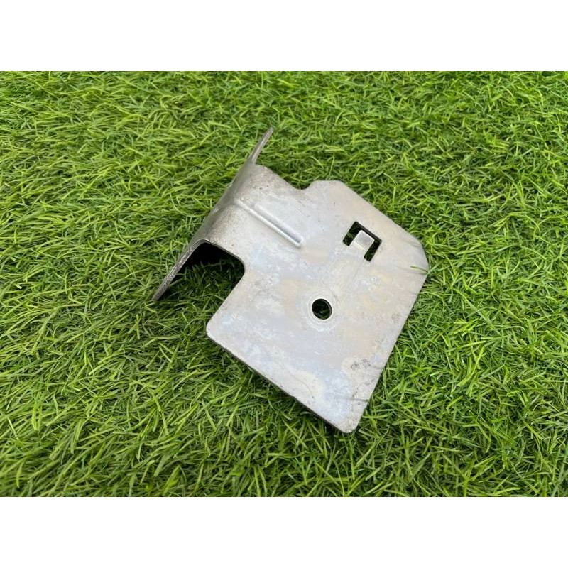 Кронштейн сирены сигнализации (кузов и элементы) Volkswagen Passat B8 2016 2.0 tdi 3G0951227A