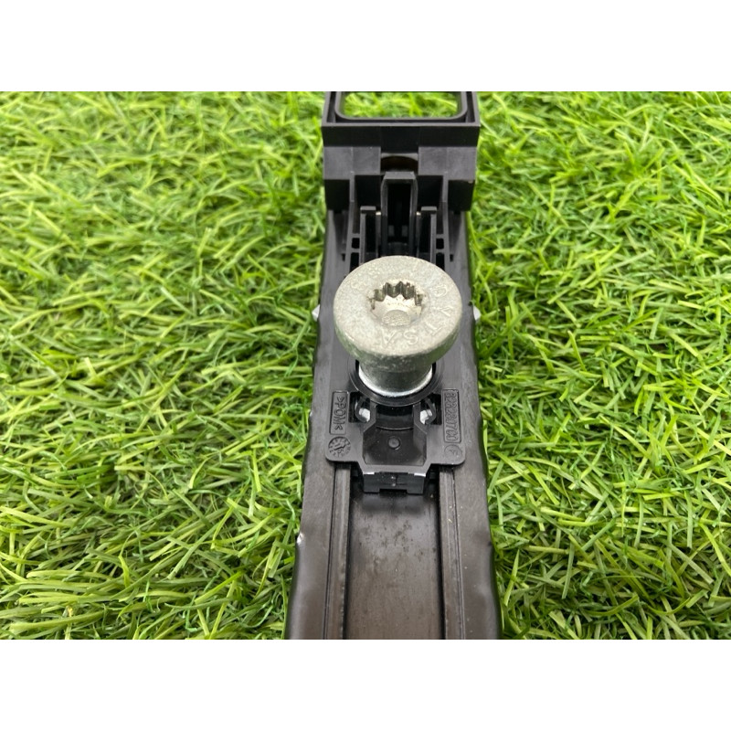 Кронштейн ремня безопасности (салон) Volkswagen Passat B8 2016 2.0 tdi 4M0857819