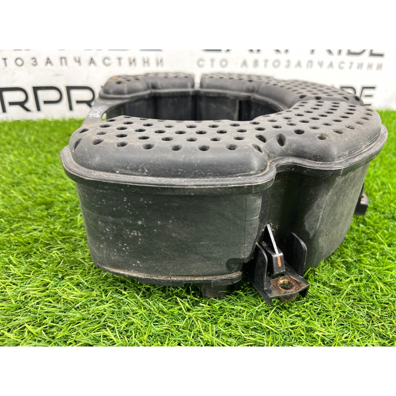 Абсорбер топливный (топливная система) Volkswagen Jetta MK6 2011 2.5 1k0201797b