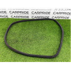 Уплотнитель проема двери