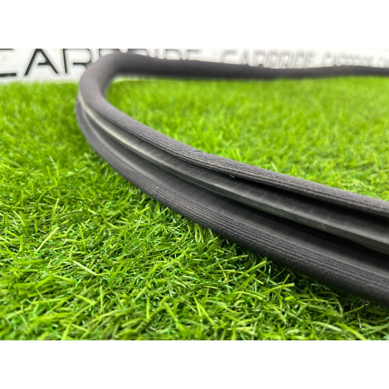 Уплотнитель проема двери (кузов и элементы) Mercedes-Benz C-class W203 1.8 M111.951