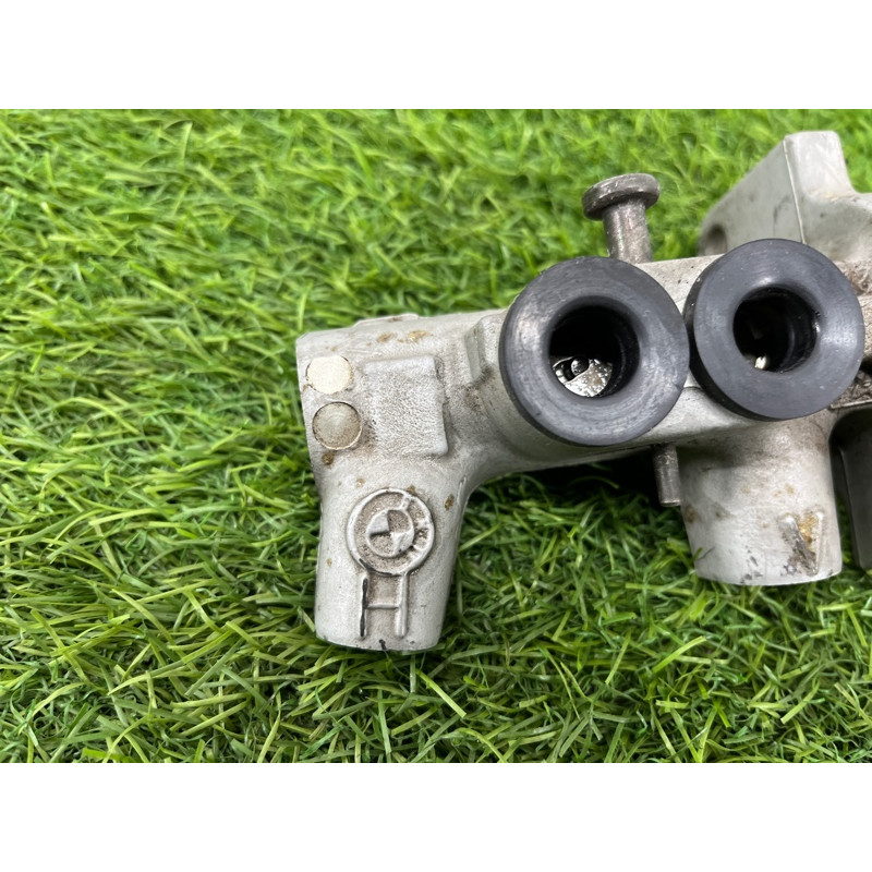 Главный тормозной цилиндр (тормозная система) BMW 3-series E46