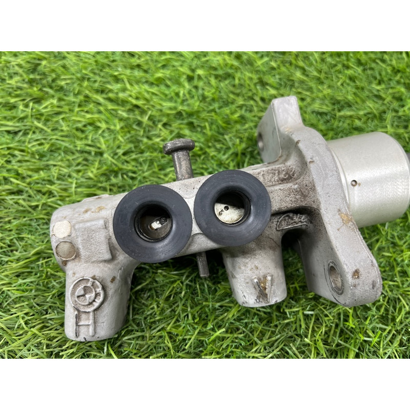 Главный тормозной цилиндр (тормозная система) BMW 3-series E46