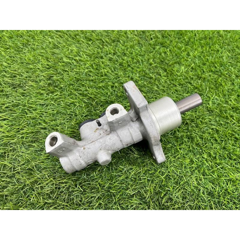 Главный тормозной цилиндр (тормозная система) BMW 3-series E46