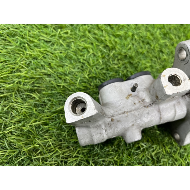 Главный тормозной цилиндр (тормозная система) BMW 3-series E46