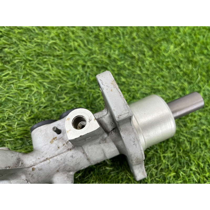 Главный тормозной цилиндр (тормозная система) BMW 3-series E46