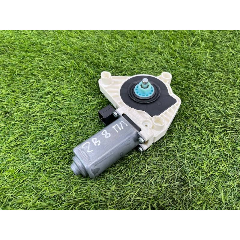 Мотор стеклоподъемника (электрика) Volkswagen Passat B8 2016 2.0 tdi 4K0959801