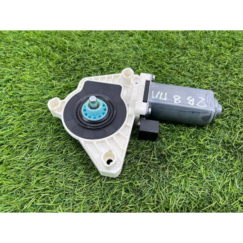 Мотор стеклоподъемника (электрика) Volkswagen Passat B8 2016 2.0 tdi 4K0959801