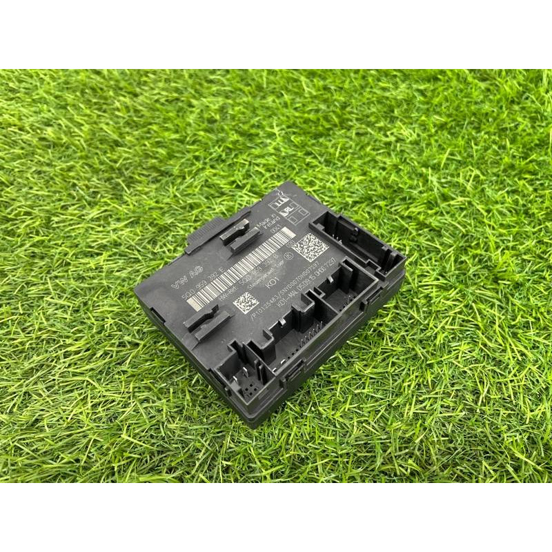 Блок управления дверьми (электрика / блок управления) Volkswagen Passat B8 2016 2.0 tdi 5Q0959592EZ00