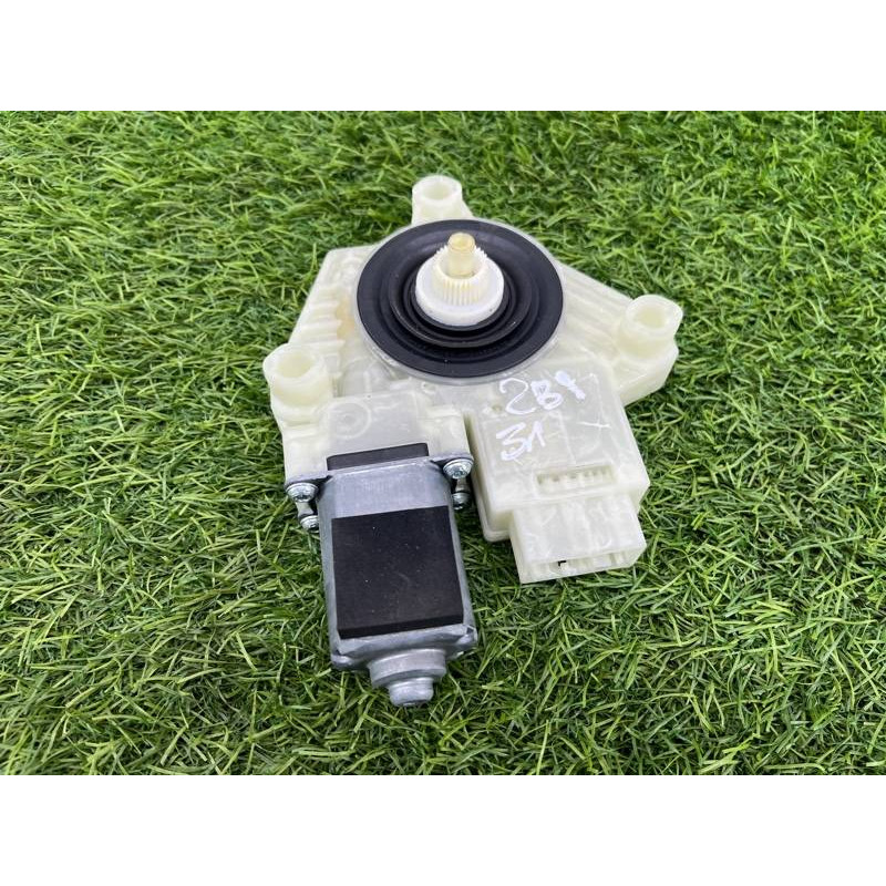 Мотор стеклоподъемника (электрика) Volkswagen Passat B8 2016 2.0 tdi 5Q4959812E