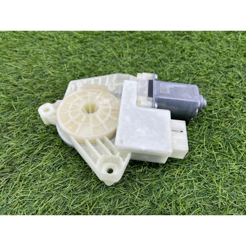 Мотор стеклоподъемника (электрика) Volkswagen Passat B8 2016 2.0 tdi 5Q4959812E