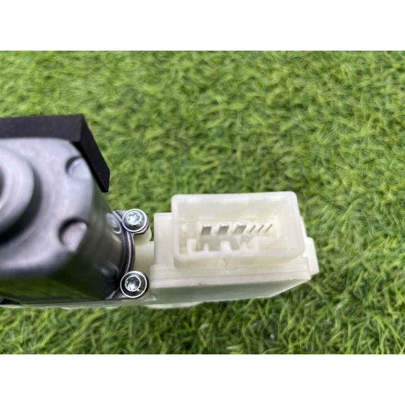 Мотор стеклоподъемника (электрика) Volkswagen Passat B8 2016 2.0 tdi 5Q4959812E