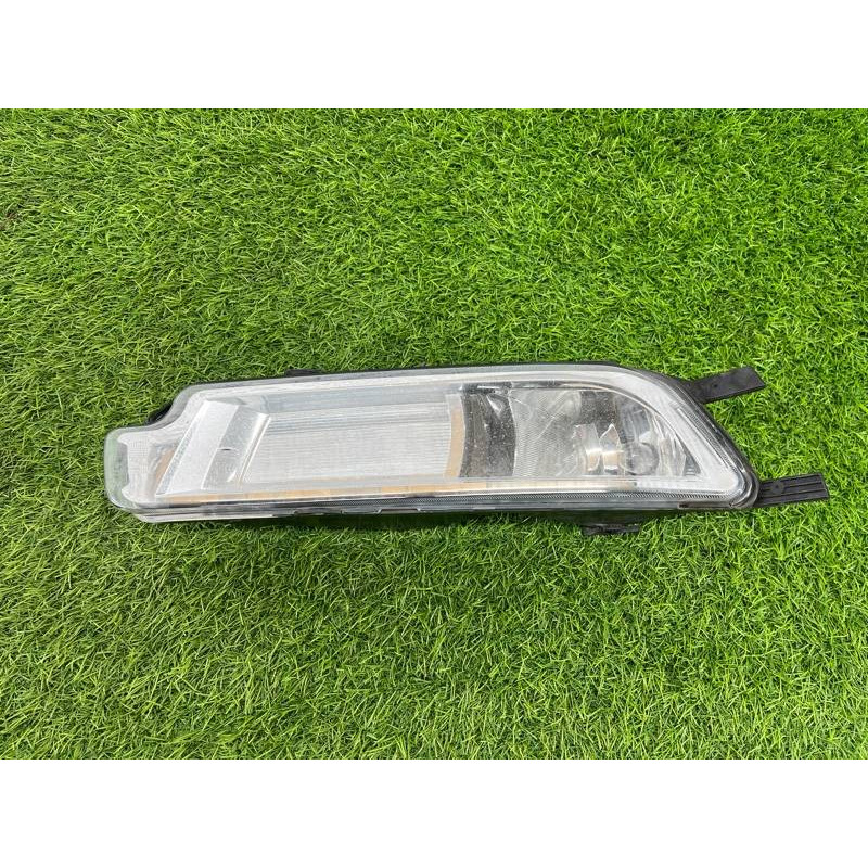 Фара противотуманная (оптика) Volkswagen Passat B8 2016 2.0 tdi 3G0941661G