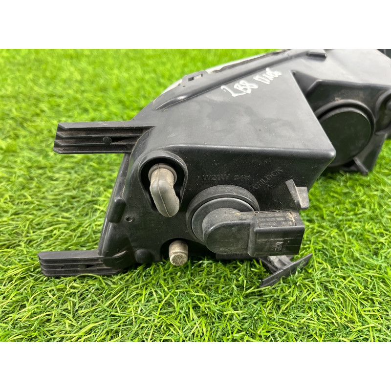 Фара противотуманная (оптика) Volkswagen Passat B8 2016 2.0 tdi 3G0941661G