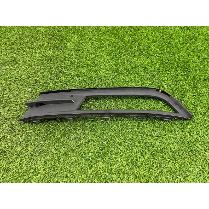Накладка противотуманной фары (кузов и элементы) Volkswagen Passat B8 2016 2.0 tdi 3G08536659B9