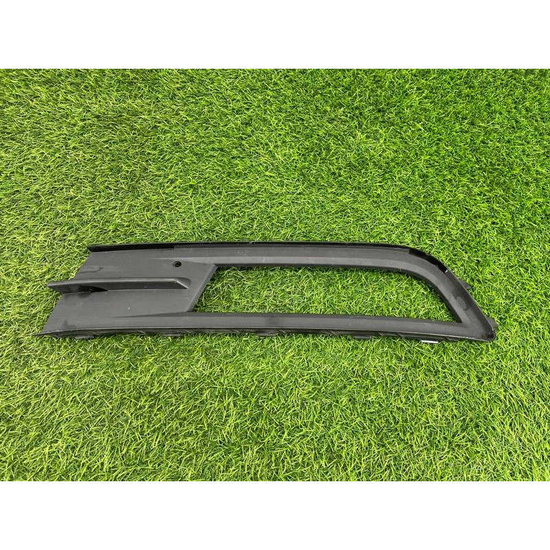 Накладка противотуманной фары (кузов и элементы) Volkswagen Passat B8 2016 2.0 tdi 3G08536659B9