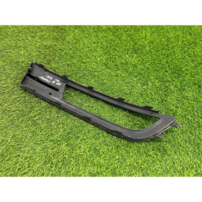 Накладка противотуманной фары (кузов и элементы) Volkswagen Passat B8 2016 2.0 tdi 3G08536659B9