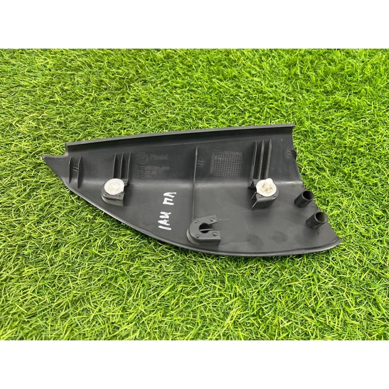 Внутрішній молдинг двері (кутник) (кузов і елементи) Volkswagen Amarok 2H 2012 2.0 2H0837993C9B9