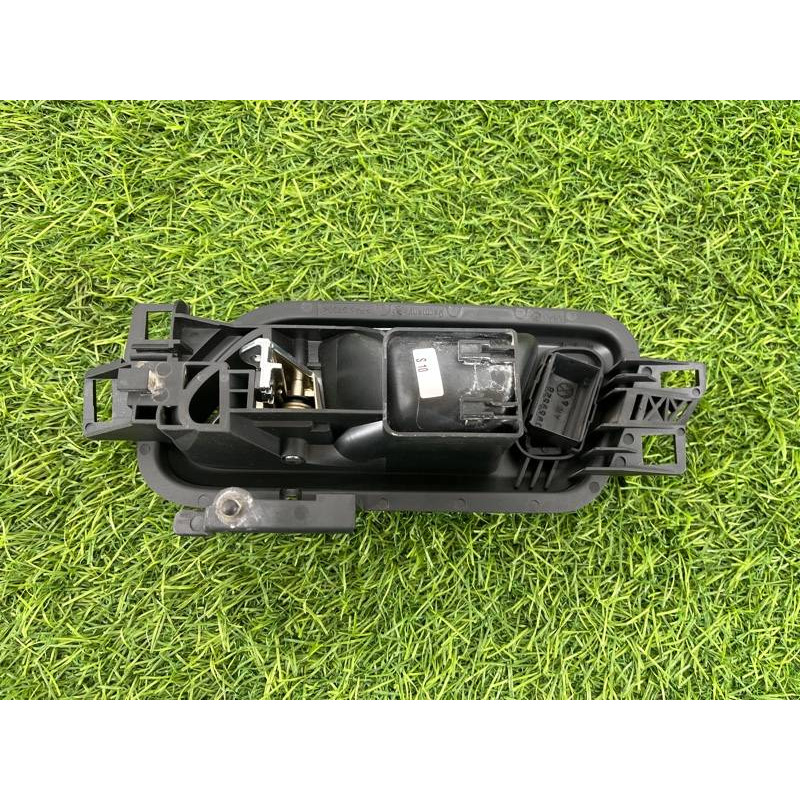Ручка двери внутренняя (салон) Volkswagen Amarok 2H 2012 2.0 2H0837114DUBN