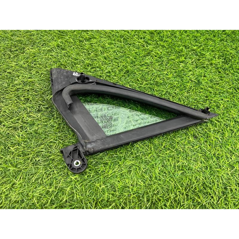 Форточка двери (кузов и элементы) Volkswagen Passat B8 2016 2.0 tdi 3G0845114F