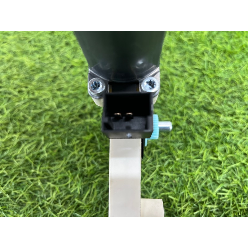 Мотор стеклоподъемника (электрика) Volkswagen Passat B8 2016 2.0 tdi 4K0959802