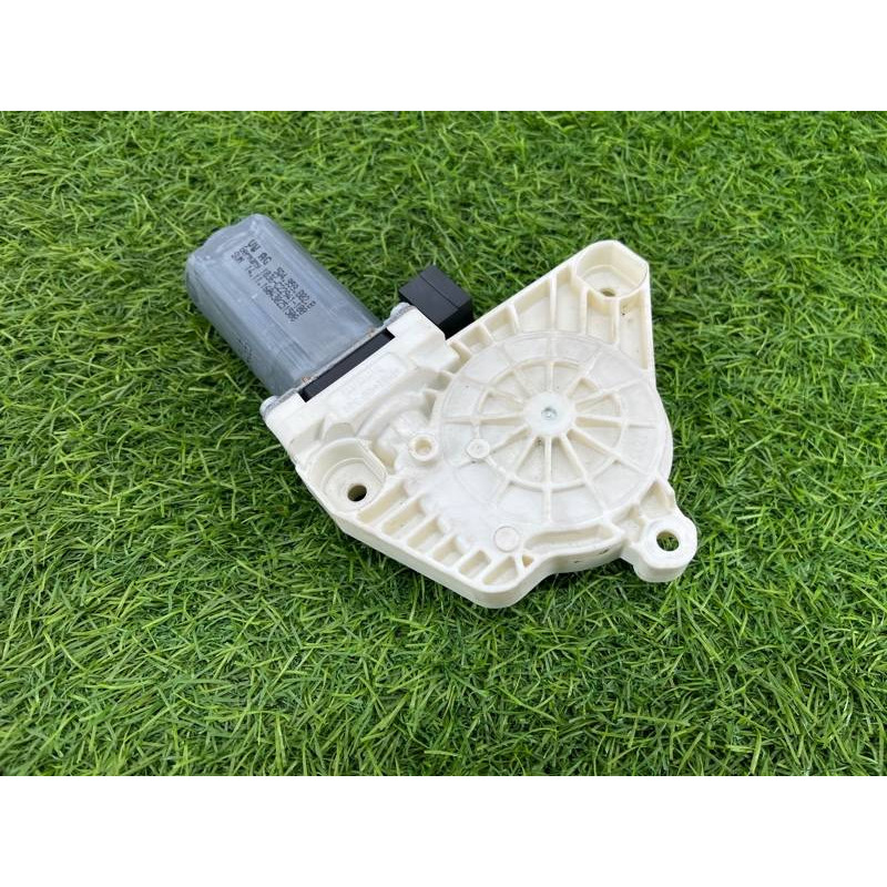 Мотор стеклоподъемника (электрика) Volkswagen Passat B8 2016 2.0 tdi 4K0959802