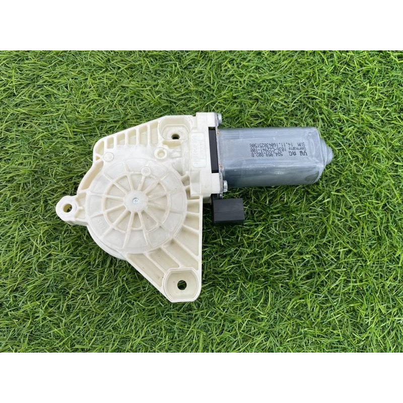 Мотор стеклоподъемника (электрика) Volkswagen Passat B8 2016 2.0 tdi 4K0959802