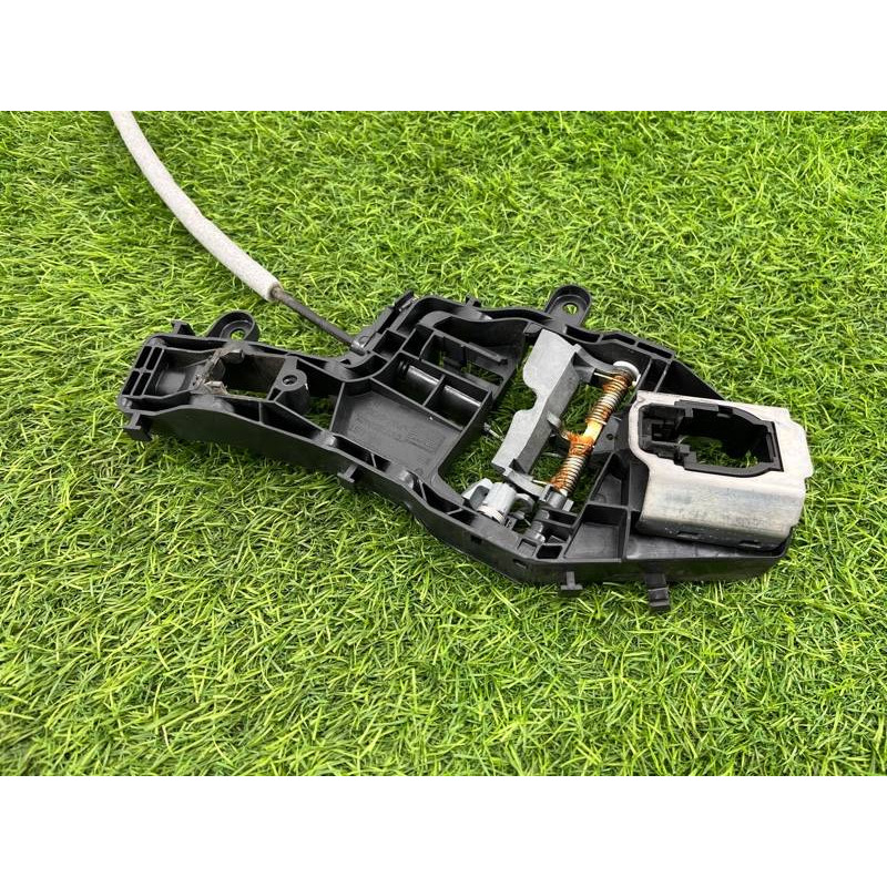 Кронштейн ручки двери (кузов и элементы) Volkswagen Passat B8 2016 2.0 tdi 518837812L