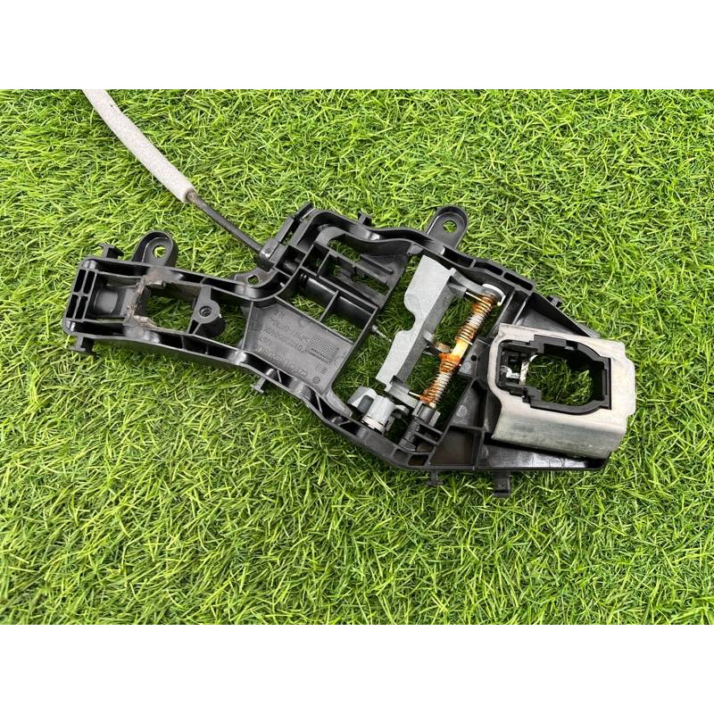 Кронштейн ручки двери (кузов и элементы) Volkswagen Passat B8 2016 2.0 tdi 518837812L