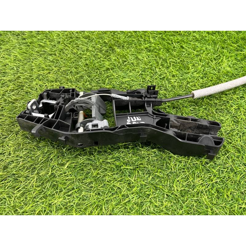 Кронштейн ручки двери (кузов и элементы) Volkswagen Passat B8 2016 2.0 tdi 518837812L