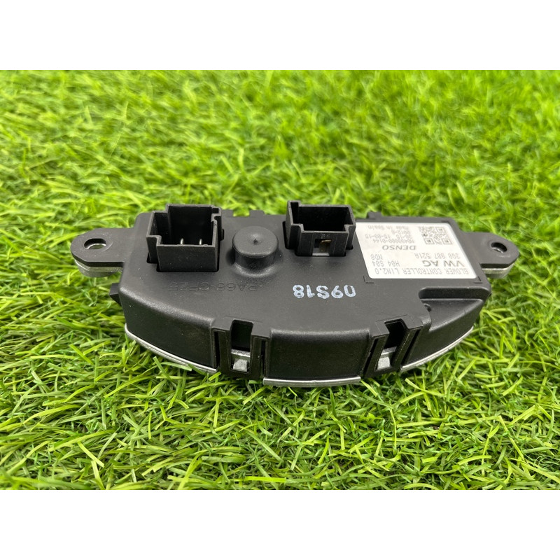 Резистор печки (отопление и кондиционирование) Volkswagen Passat B8 2016 2.0 tdi 3q0907521a