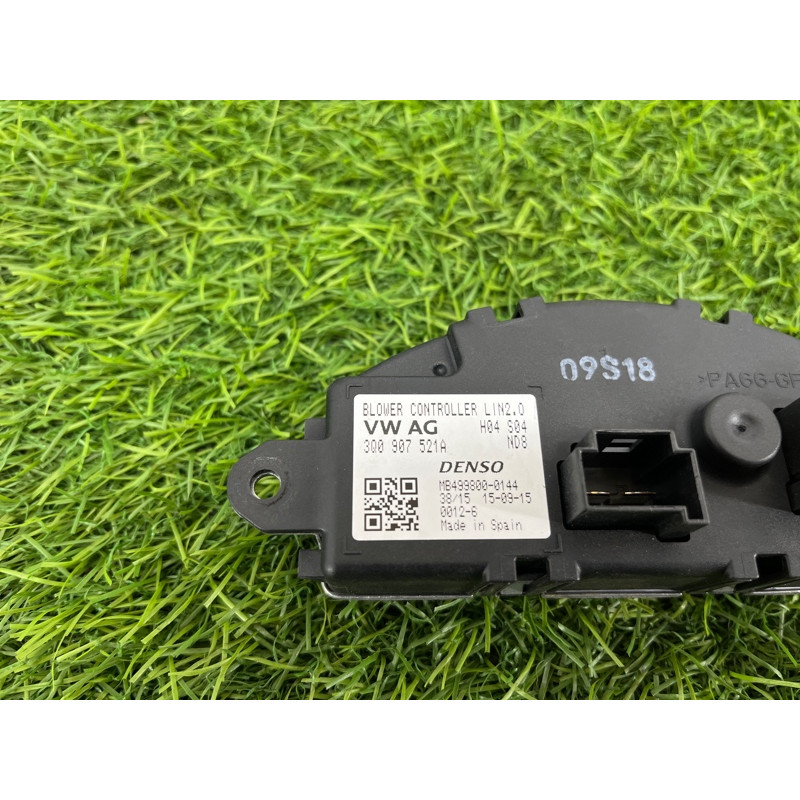 Резистор печки (отопление и кондиционирование) Volkswagen Passat B8 2016 2.0 tdi 3q0907521a