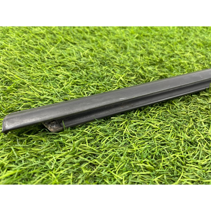 Молдинг стекла (кузов и элементы) Volkswagen Passat B8 2016 2.0 tdi 3G9839478A5AP