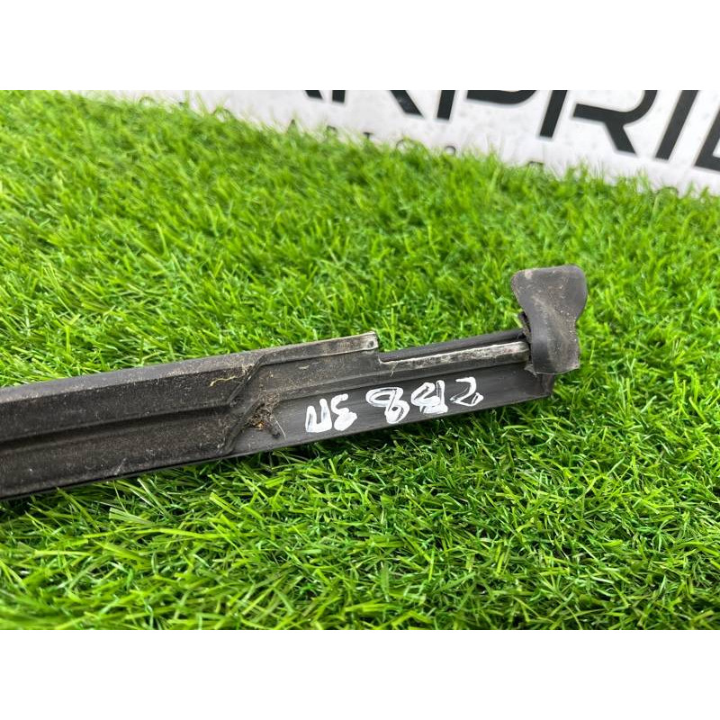 Молдинг стекла (кузов и элементы) Volkswagen Passat B8 2016 2.0 tdi 3G9839478A5AP