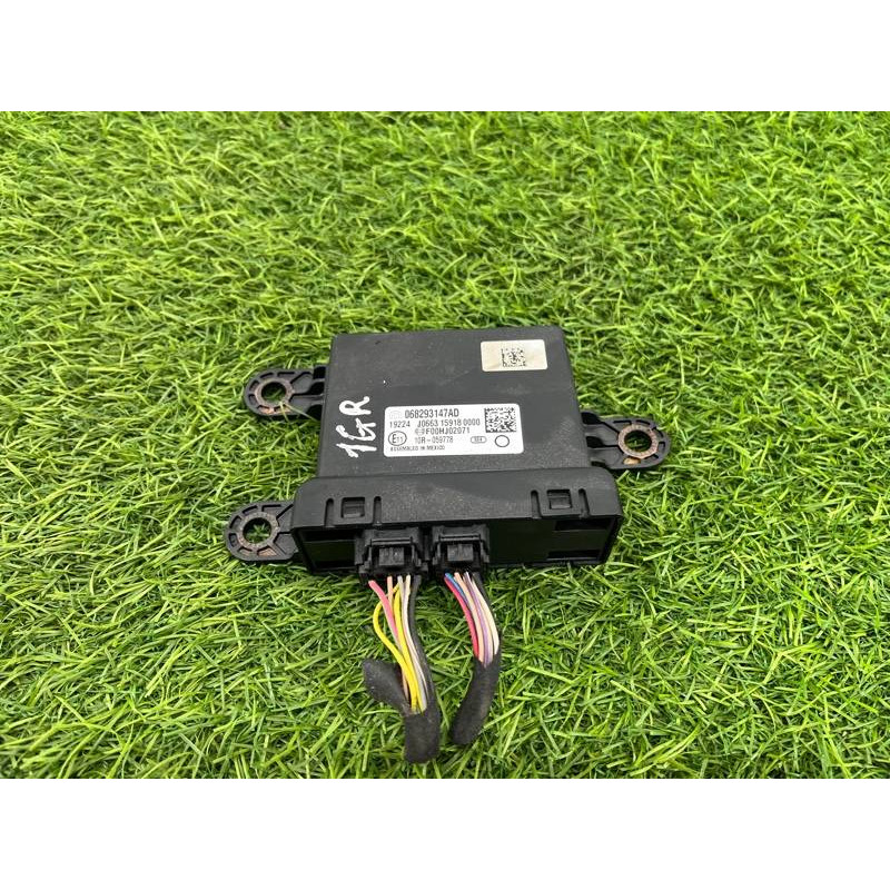 Блок Gateway (электрика / блок управления) Jeep Grand Cherokee WK2 2018 3.6 68400768AA